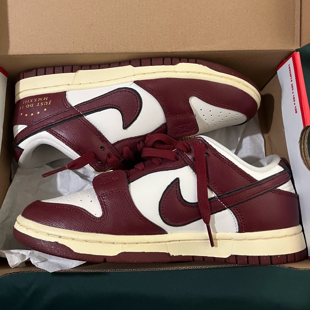 Nike Dunk Low SE